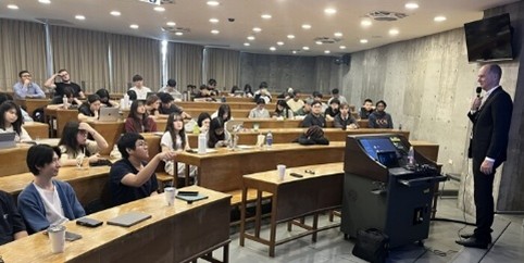 德國姐妹校福兹堡應用科技大學前校長蒞校辦理講座活動照片