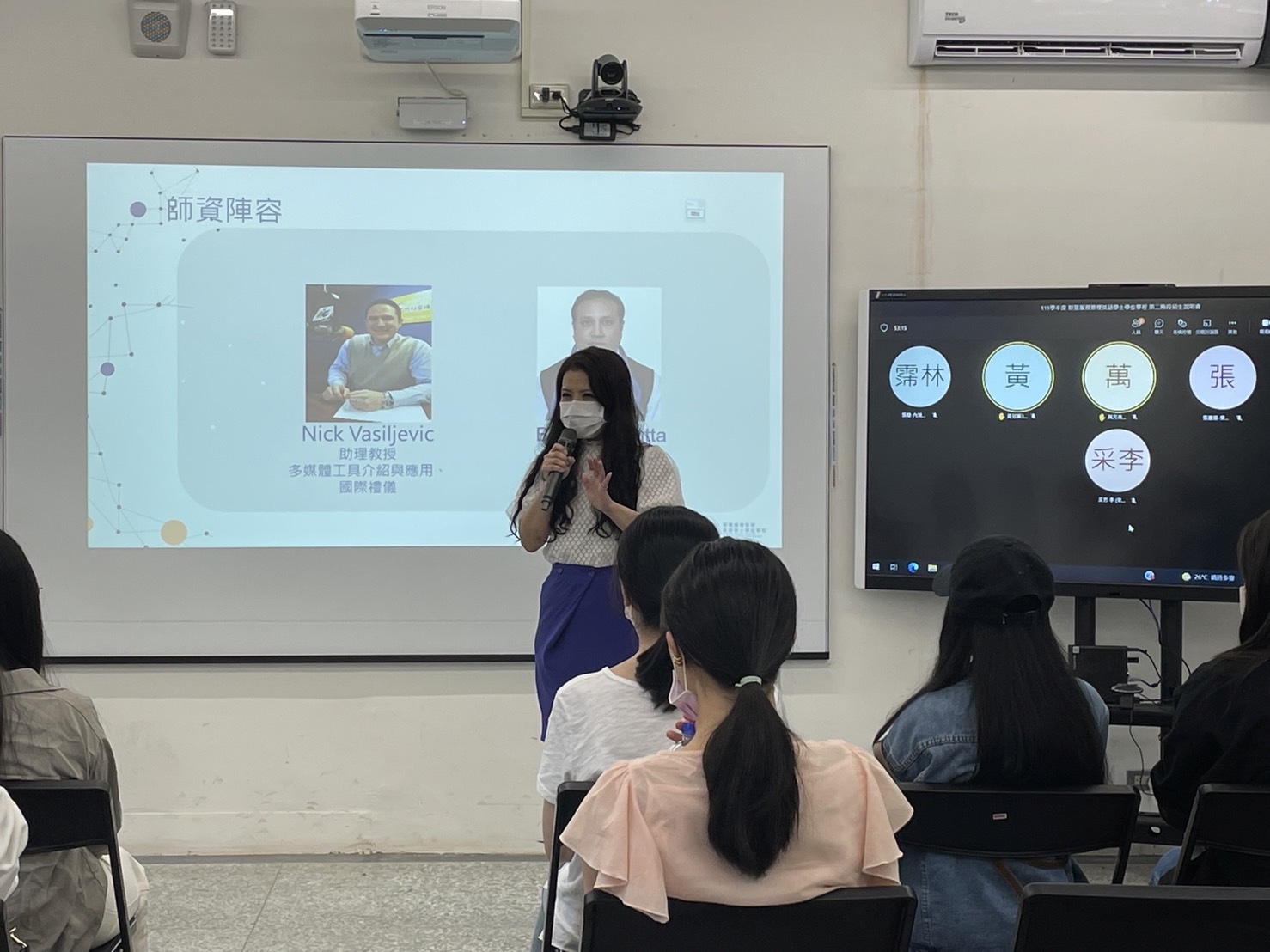 智慧服務管理英語學士學位學程申請入學第二階段說明會活動照片